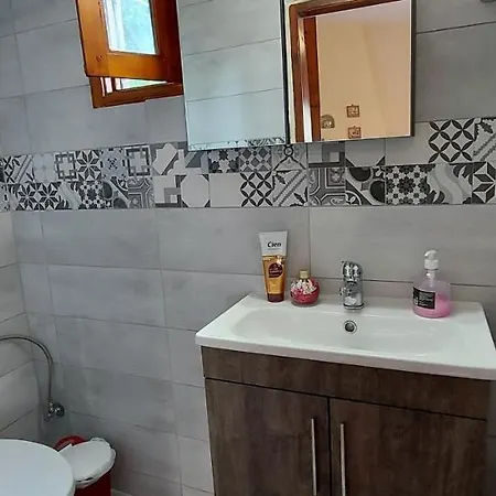 Maria's Maisonette *