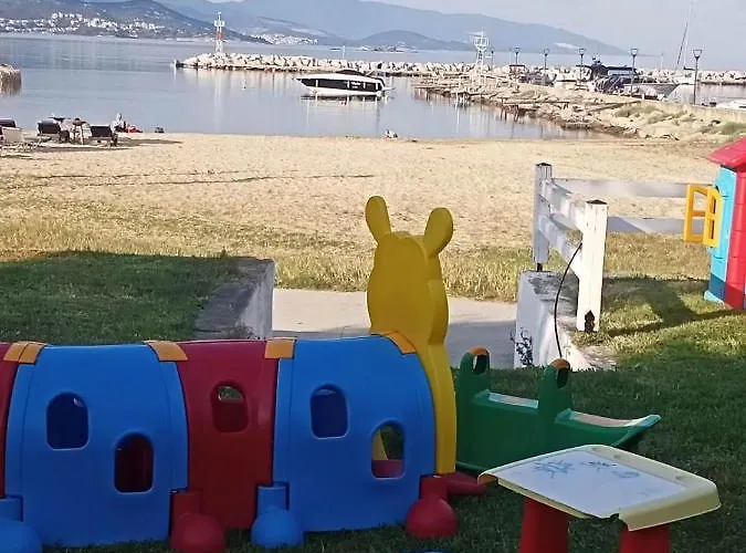 Maria's Maisonette *